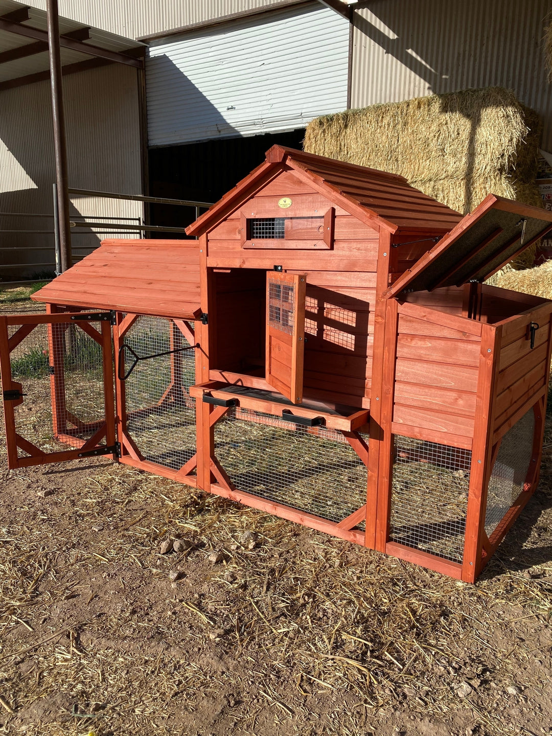 Chicken Coop for 4+ Chickens – Leghorn Cottage Chicken Coop