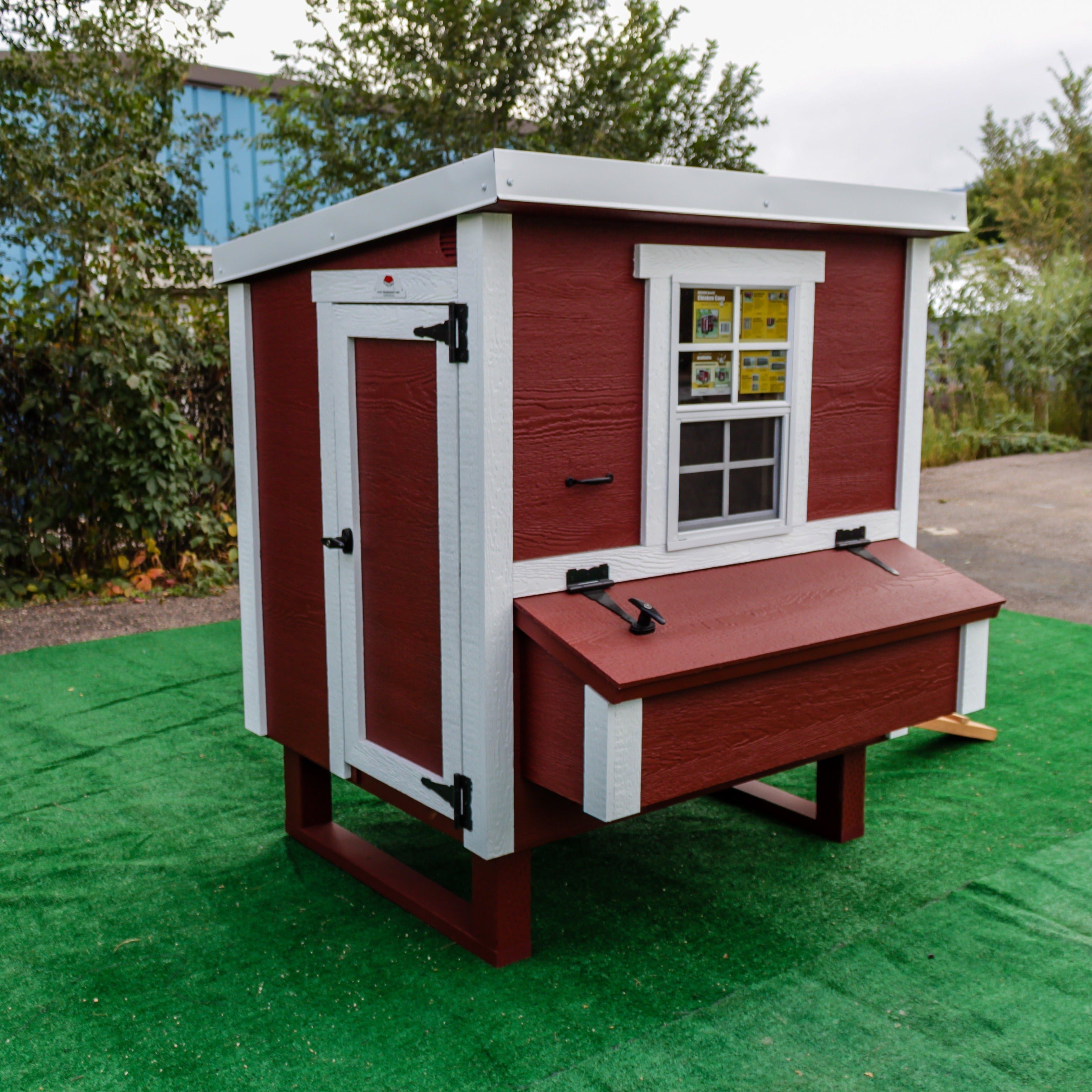OverEZ Chicken Coop Medium Flock Bundle Plus